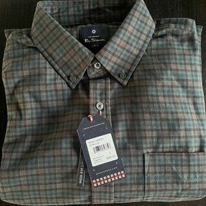 Ben Sherman Green and Red Casual Button Down Shirt